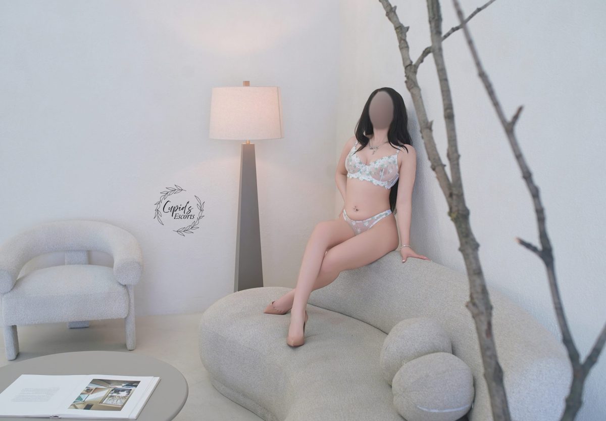 Toronto escorts companion upscale Taryn Interests Duo Couple-friendly Disability-friendly Age Young Figure Slender Busty Petite Breasts Natural Hair Raven-Haired Ethnicity Asian European Tattoos Many Small Large Arrival New New Photos 