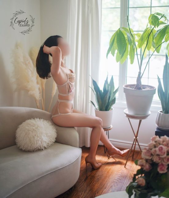 Toronto escort companion upscale classy high class sexy hot beautiful gorgeous Ying Duo Couple-friendly Disability-friendly Non-smoking Young Slender Petite Natural Raven-Haired Asian Small New 